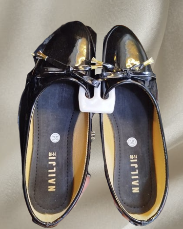 Flatshoes Wanita